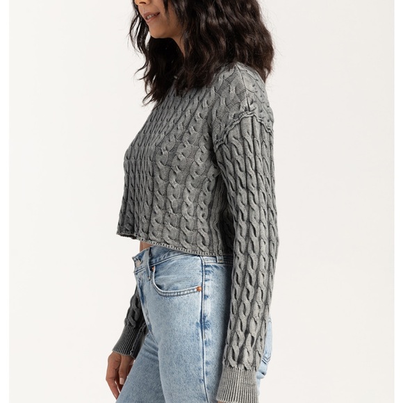 Tilly’s crop cotton sweater - Picture 2 of 4